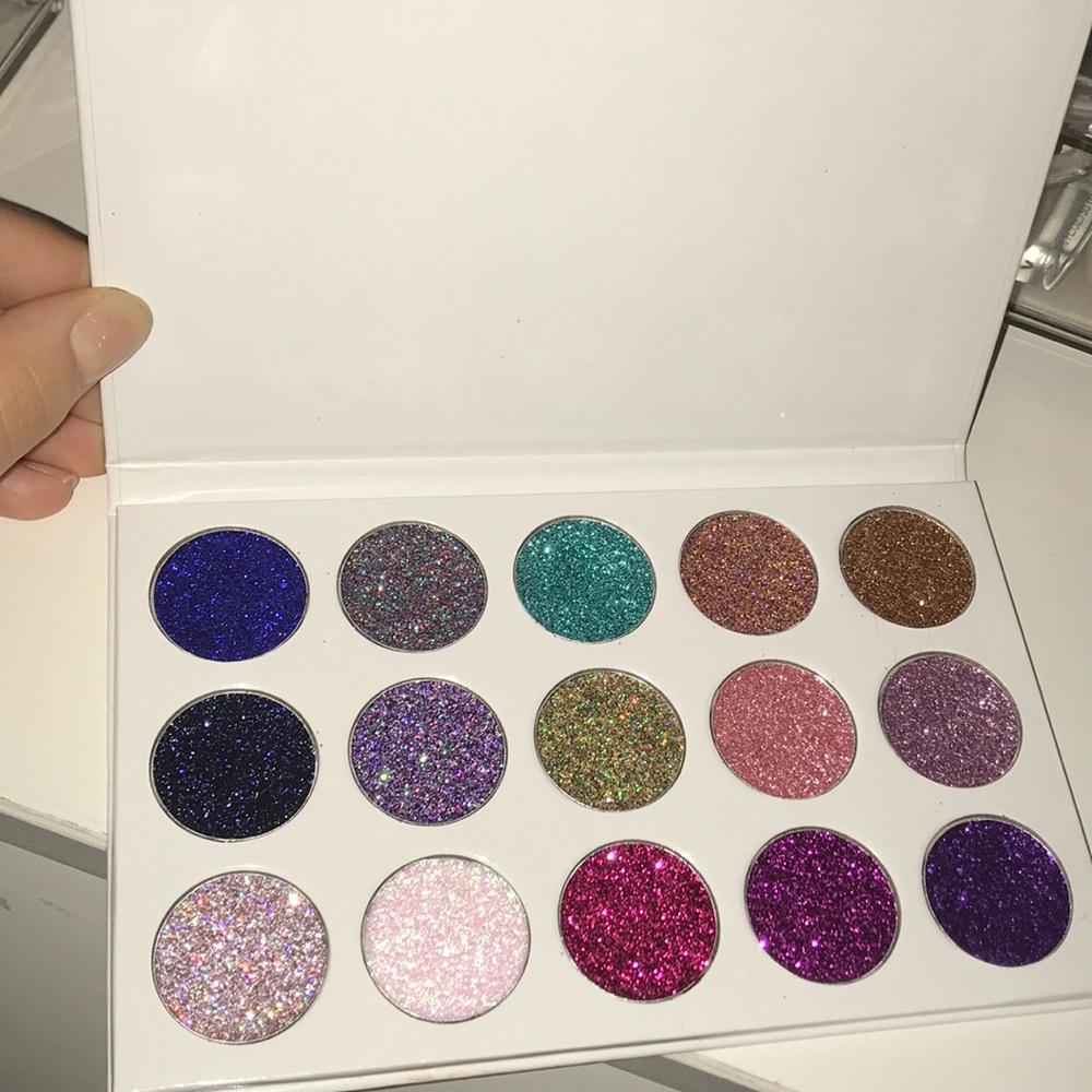 Slay X glitter Eyeshadow Palette